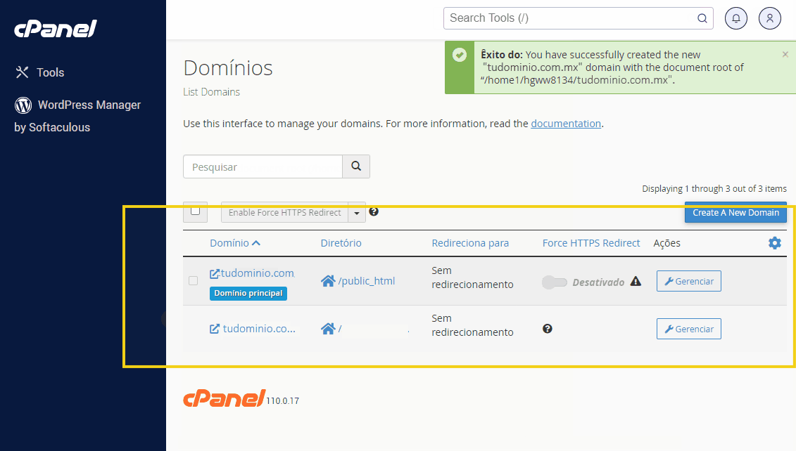 Pantalla de administración de dominios en el panel de control de cPanel, que muestra opciones para crear y administrar dominios, con énfasis en la creación de nuevos dominios y la configuración de redireccionamiento
