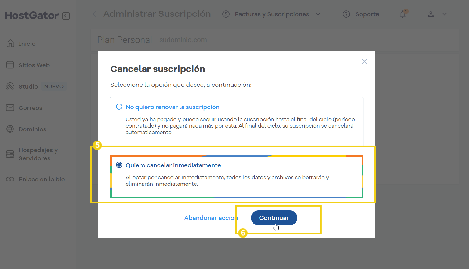 Captura de pantalla del panel de administración de suscripciones en HostGator, que muestra la opción de cancelar la suscripción inmediatamente.