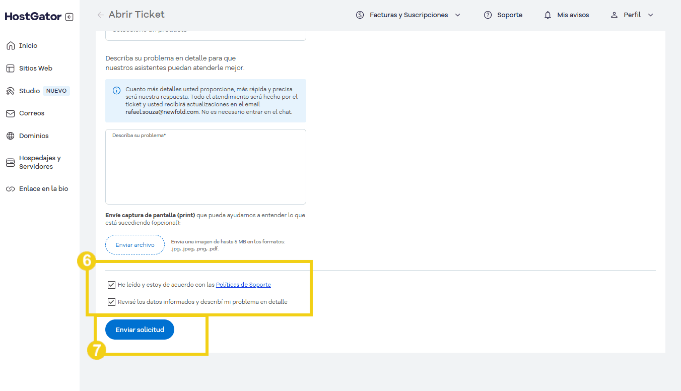 Imagen de una pantalla de soporte de servicio de HostGator que muestra opciones para abrir un nuevo ticket, incluyendo el envío de solicitudes, el acuerdo de políticas y la revisión de datos