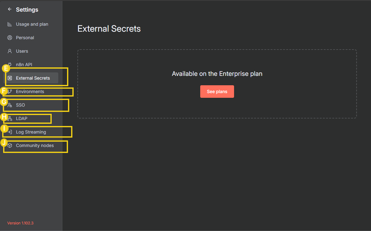 Pantalla de configuración de secretos externos en la interfaz de gestión de ambientes de una aplicación, destacando opciones como External Secrets, Environments, SSO, LDAP, Log Streaming y Community nodes.