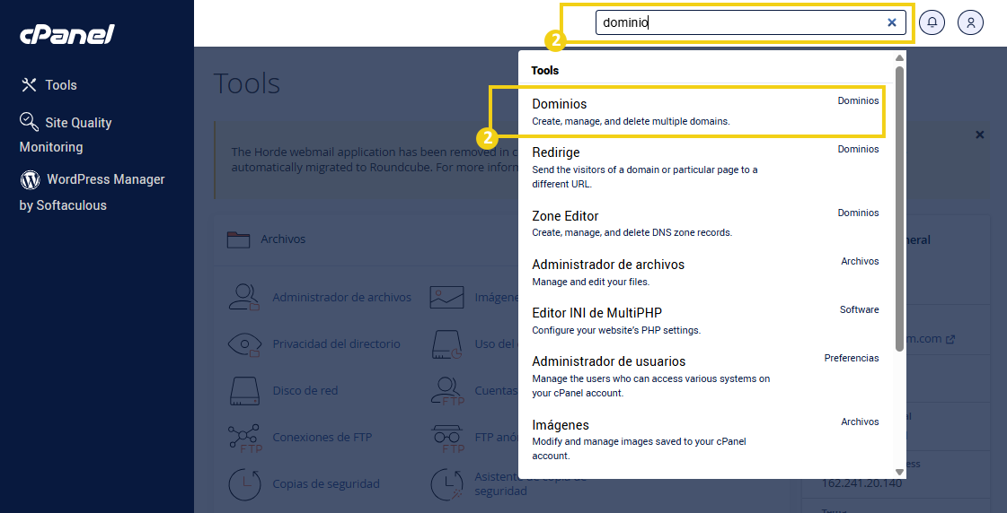Imagen de una pantalla de cPanel mostrando el menú de gestión de dominios, incluyendo la opción crear, gestionar y eliminar dominios.