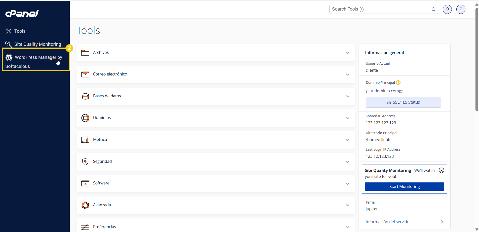 Imagen del panel de WordPress Manager por Softaculous mostrando opciones como Herramientas, Dominios, Bases de Datos y Recursos avanzados, utilizado para gestionar sitios y alojamiento de manera eficiente.