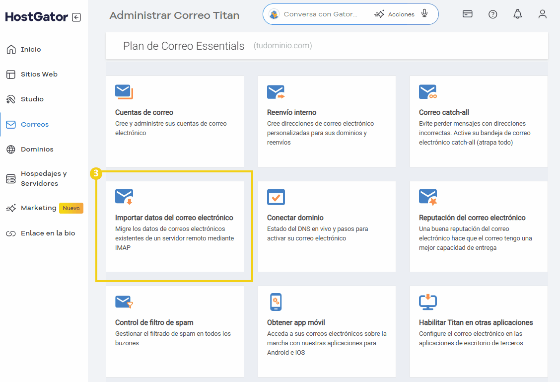 Pantalla de administración de correo electrónico de Titan en la plataforma HostGator, resaltando la opción de importar datos de correo electrónico desde un servidor remoto a través de IMAP.