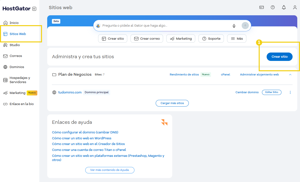 La pantalla de administración de HostGator muestra opciones para crear y administrar sitios web, resaltada por el botón 'Crear sitio web' y el menú lateral de navegación.