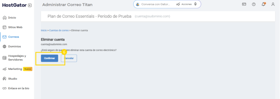 Interface de administração de correio exibindo a tela "Eliminar cuenta", com o botão de ação principal "Confirmar" destacado.