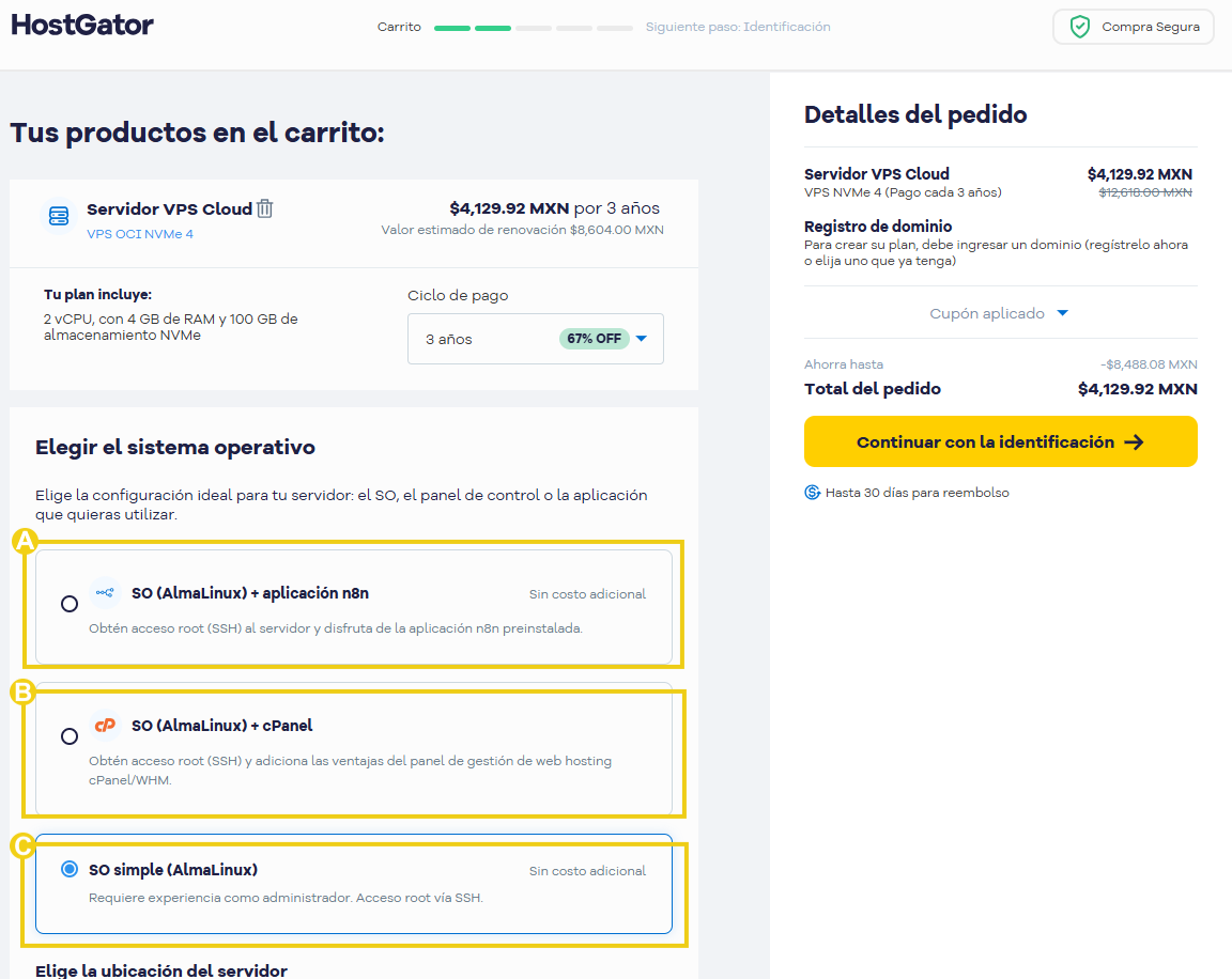 La imagen muestra el sitio web de HostGator para elegir el sistema operativo.