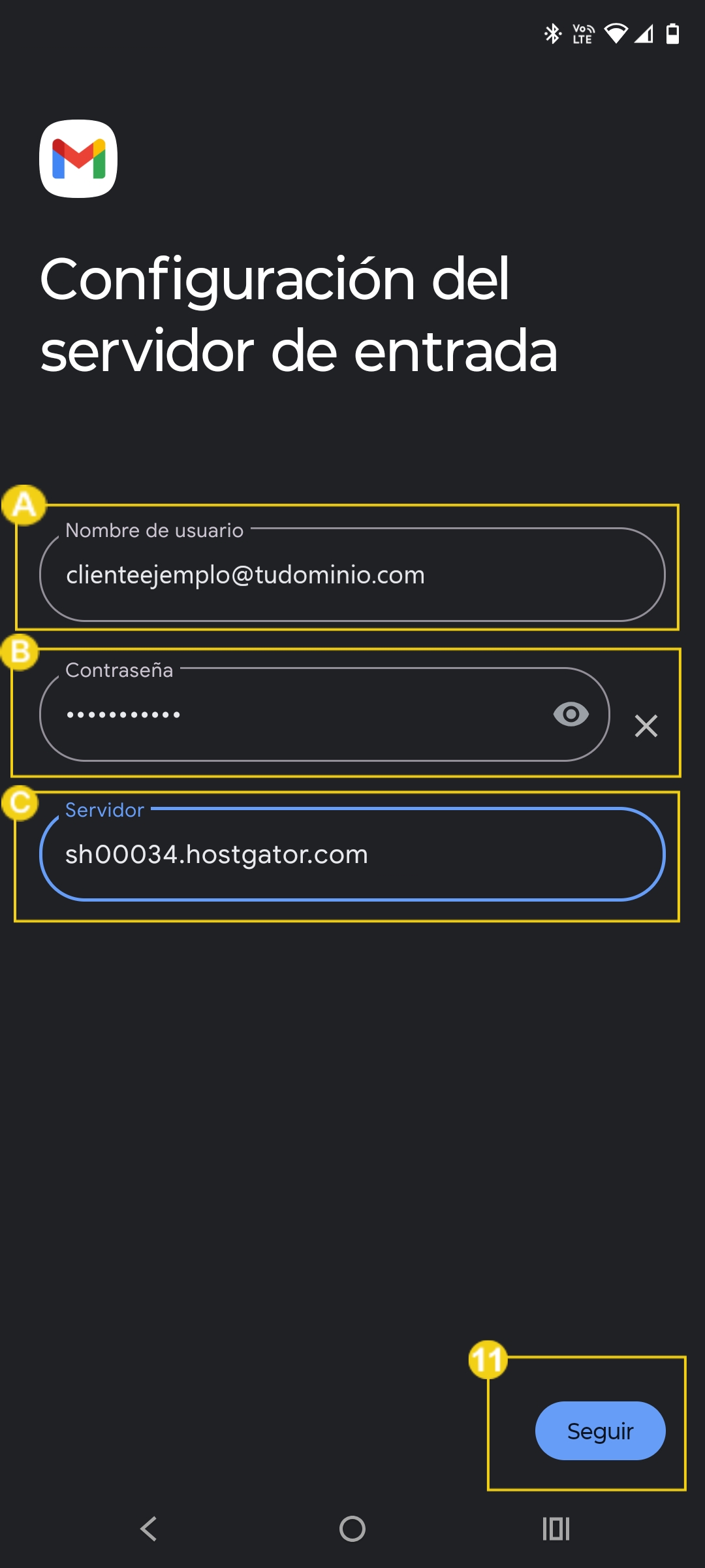 Configuración del servidor de entrada en Gmail con campos para nombre de usuario, contraseña y servidor, además del botón 'Siguiente' para avanzar.