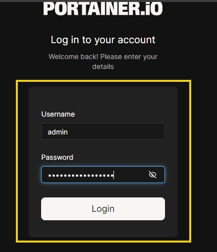 Pantalla de inicio de sesión de PORTainer.io para gestión de contenedores Docker, con campos de usuario y contraseña para acceder a la plataforma.