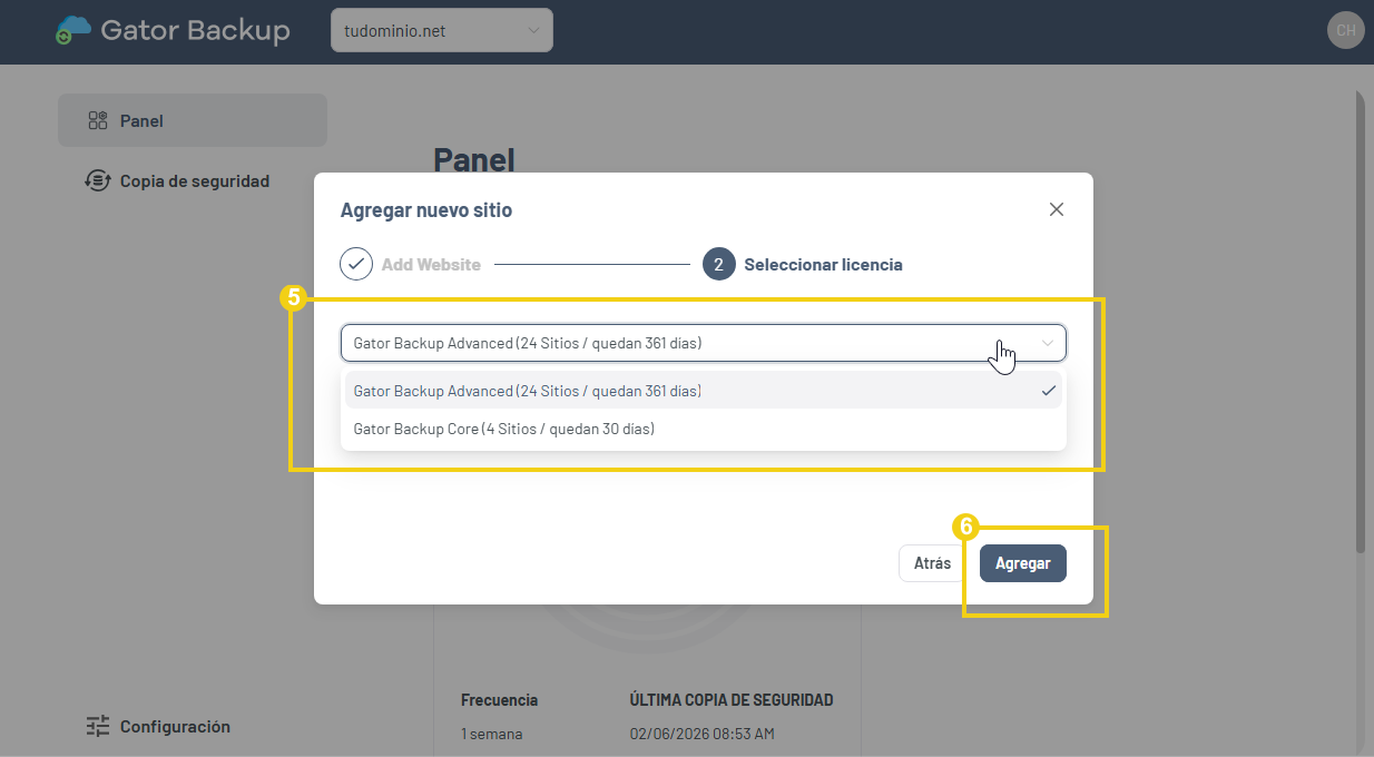 Gator Backup — pantalla de configuración de dominio con el botón Agregar resaltado