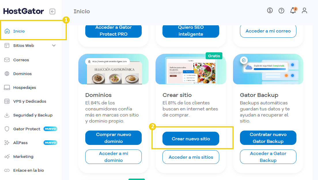 Imagen que muestra la página de inicio del Portal del Cliente de HostGator con las opciones "Inicio" y "Crear nuevo sitio" resaltadas.