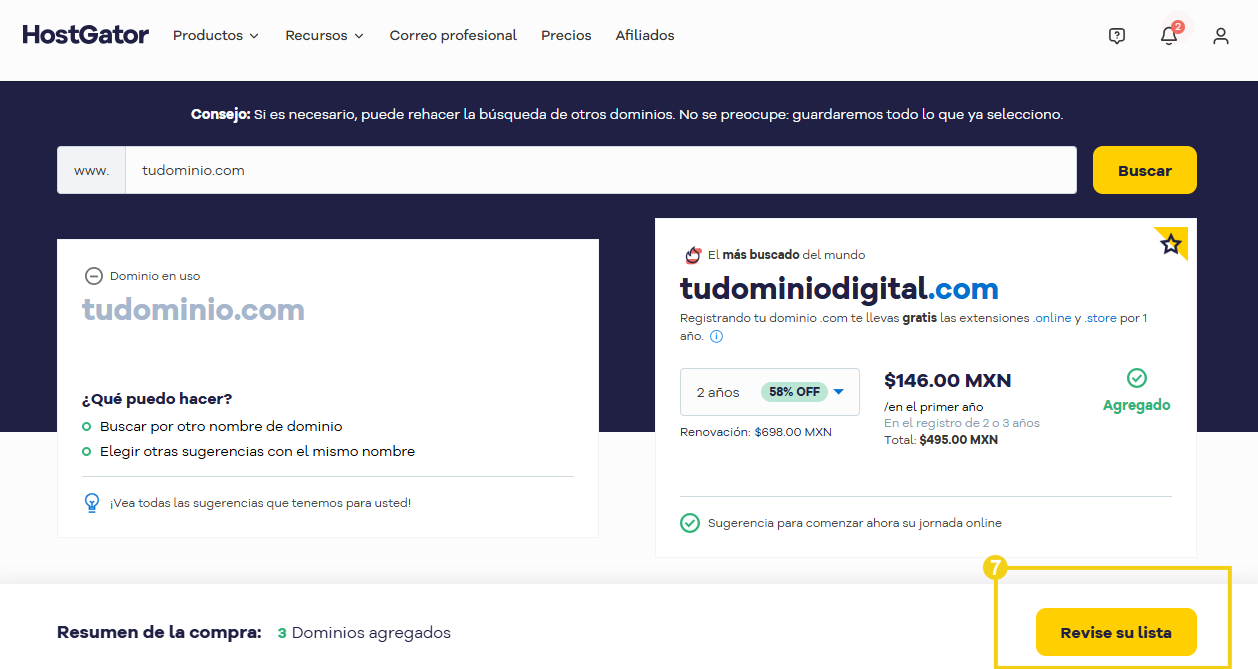 Sitio de HostGator presentando opciones de dominios y precios promocionales para registrar tu dominio