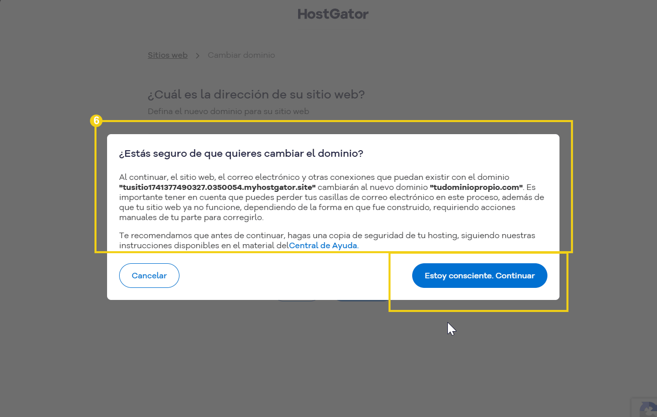 Portal del Cliente — ventana de confirmación del cambio de dominio con avisos de impacto y el botón Entiendo. Continuar